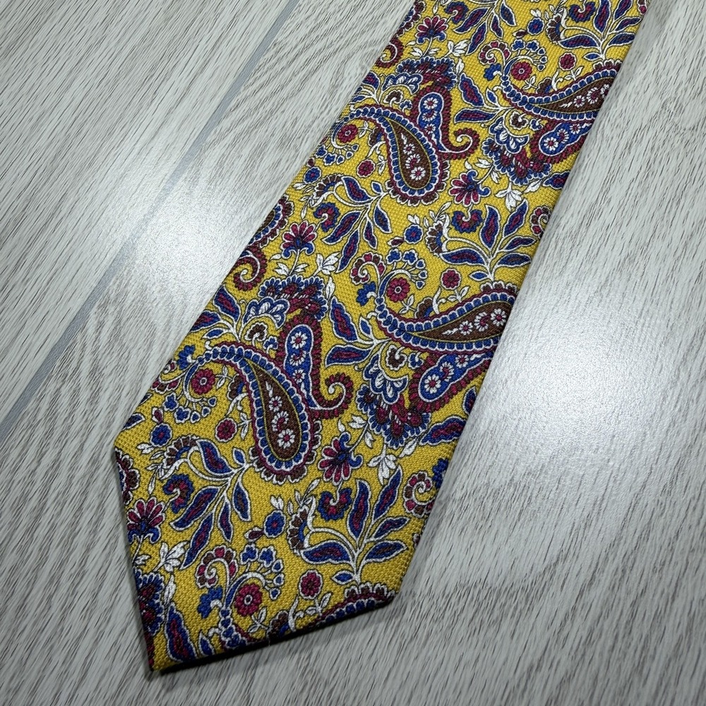 Jos. A. Bank Tie Mens One Size Gold 100% Silk Pointed Paisley Jacquard Reserve